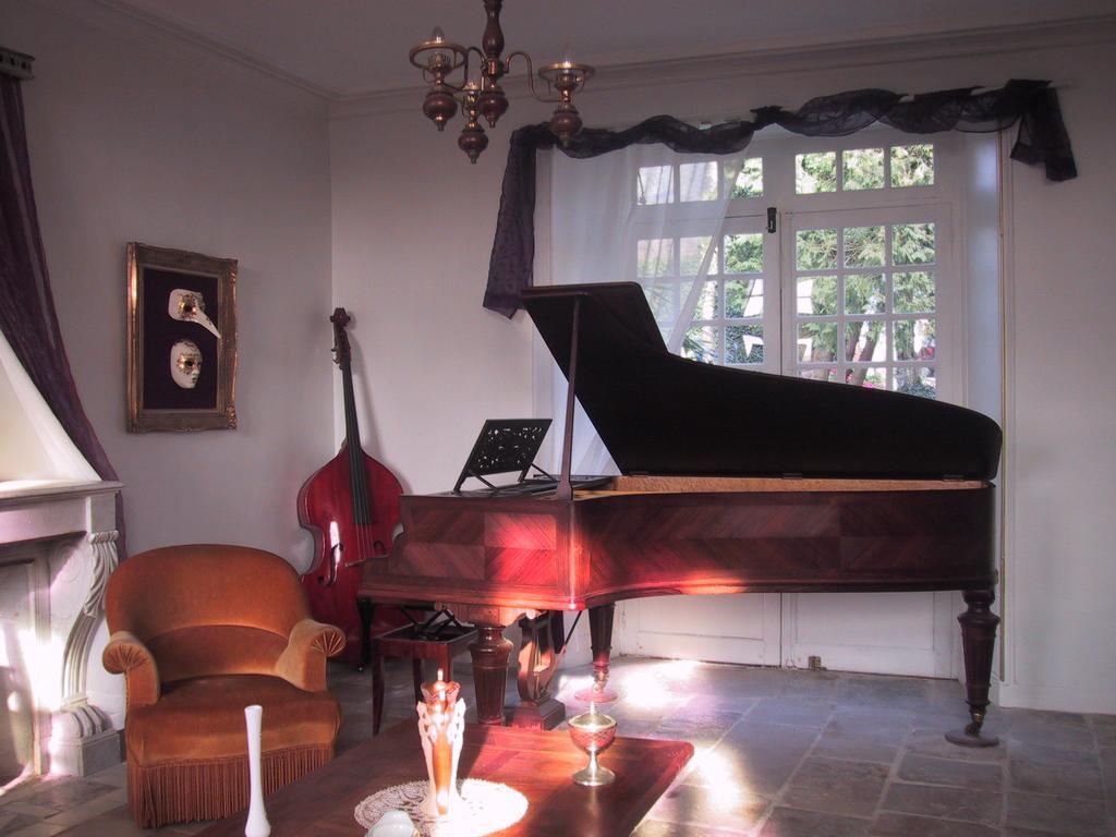 Le Relais Du Mont Chauve Bed and Breakfast Caumont-Sur-Aure Esterno foto