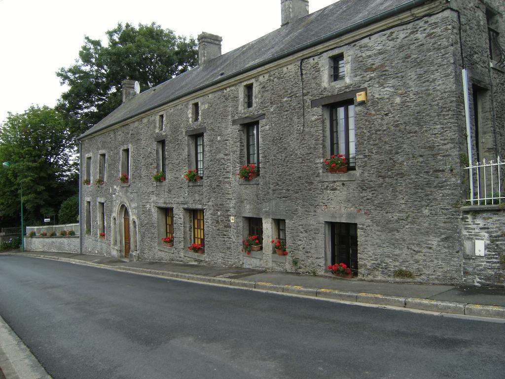 Le Relais Du Mont Chauve Bed and Breakfast Caumont-Sur-Aure Esterno foto