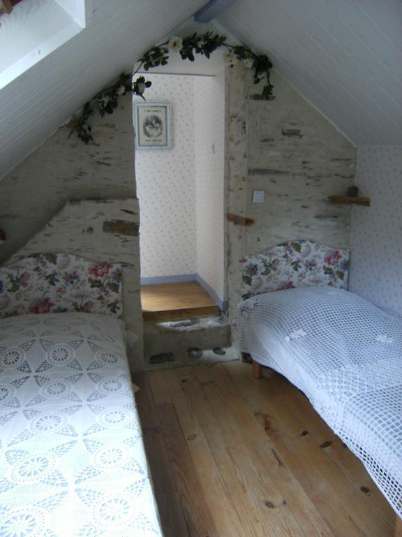 Le Relais Du Mont Chauve Bed and Breakfast Caumont-Sur-Aure Esterno foto