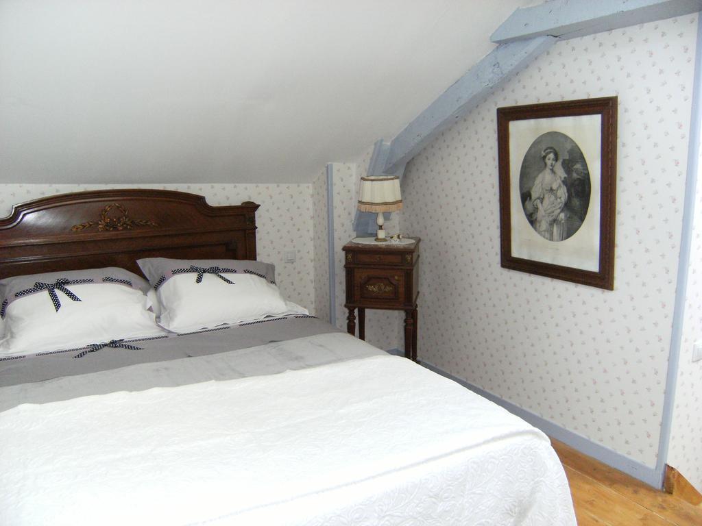 Le Relais Du Mont Chauve Bed and Breakfast Caumont-Sur-Aure Esterno foto